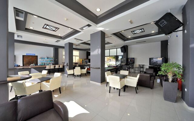 Saint Constantin Hotel