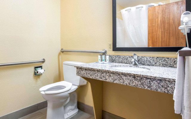 Quality Inn & Suites