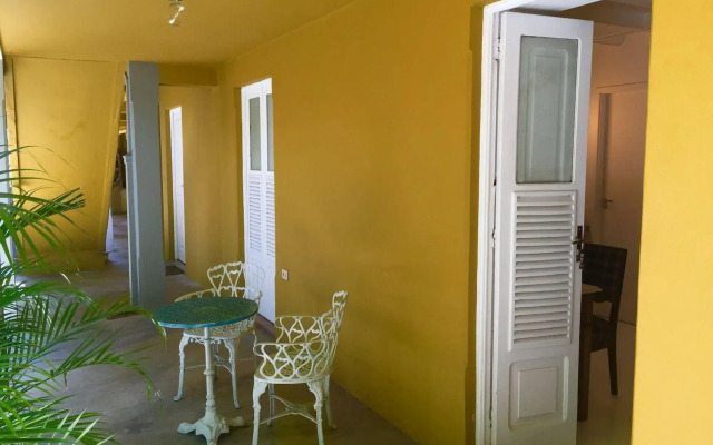 Casa Amarelo par Robert le Héros