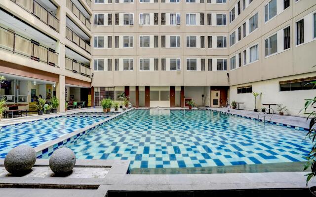 OYO 90042 Emerald Towers