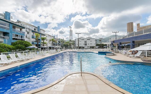 Moderno com Churrasqueira na varanda #IA23