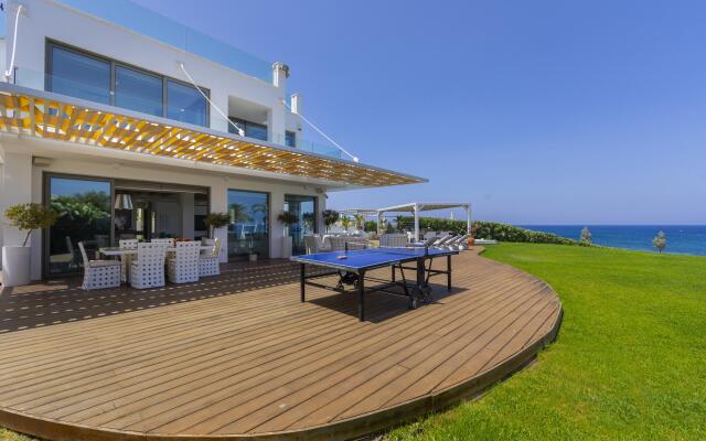 Beachfront Dream Villa