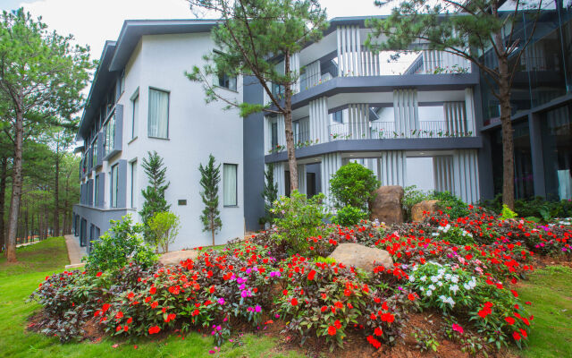 Terracotta Hotel & Resort Dalat