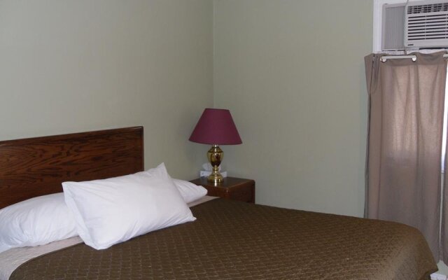 Hotel Bethel - Fort MacLeod, AB