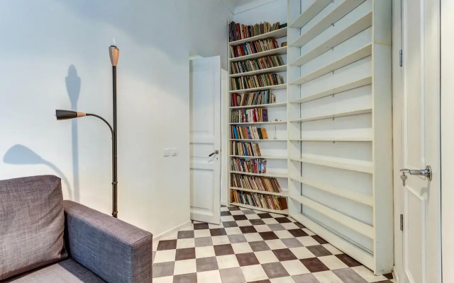 Апартаменты на Миллионной 23