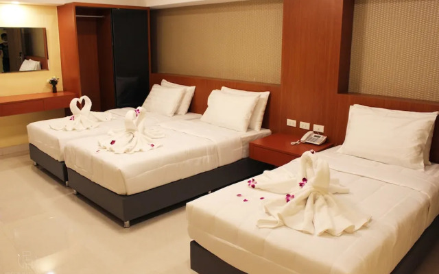 Rest at Ratchada Hotel