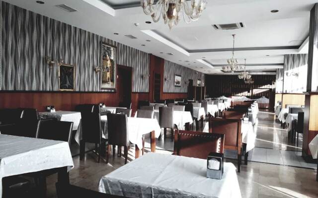 Pelikan Otel
