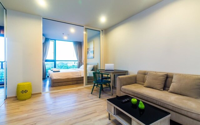 The Base Heights - Phuket Town Convenient Luxury one Bedroom Apartment Pool gym and Shopping