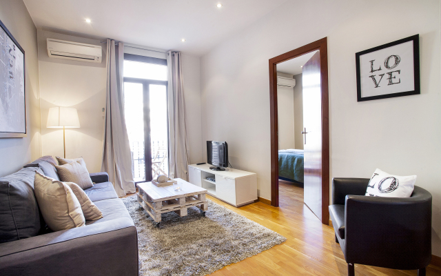 Viladomat Eixample Apartment