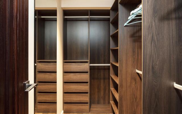 New Laval group on Presnenskaya embankment street 12