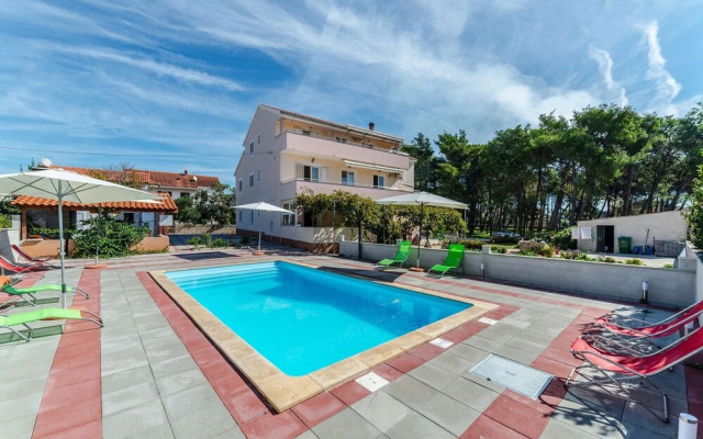 Mlađo - Swimming Pool - A4