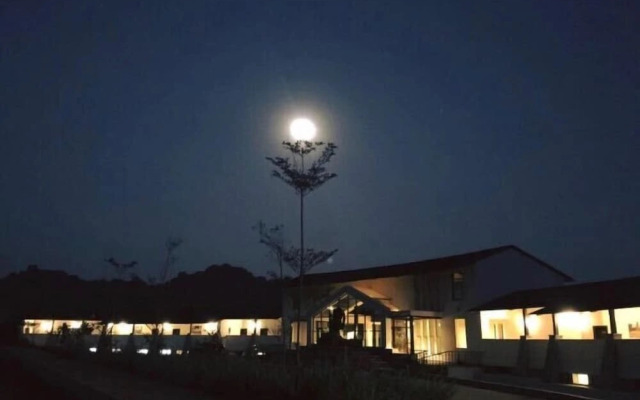 Shathayu Ayurveda Yoga Retreat