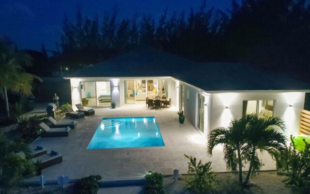 Sea Foam Villa