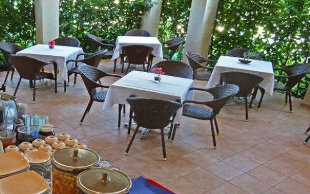 Hotel Eleana