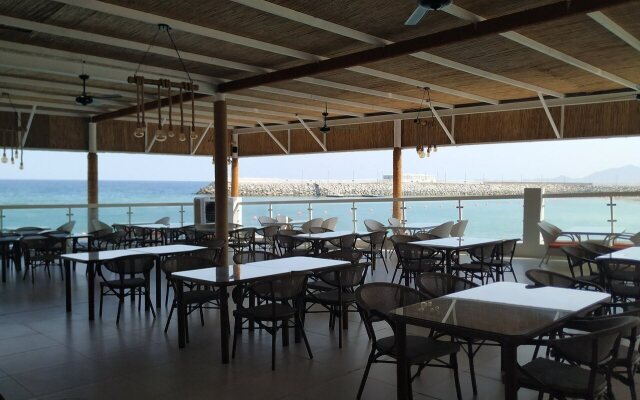 Mirage Bab Al Bahr Hotel