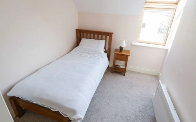 Sea Breeze Holiday Home