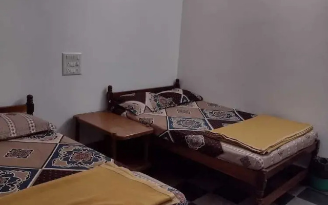 Padmashree Lodge Horandu