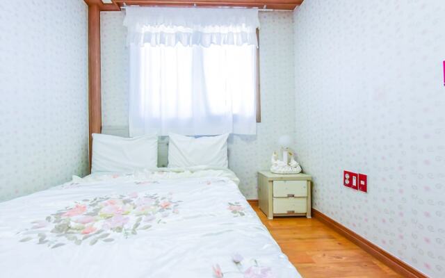 Geoje Sky Terrace Pension