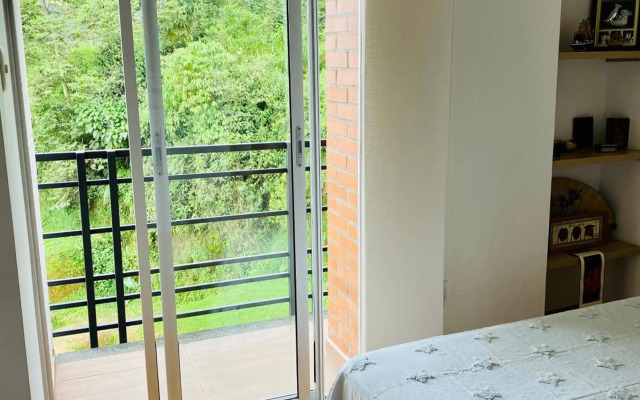 Moderno y tranquilo apartamento cerca a termales.