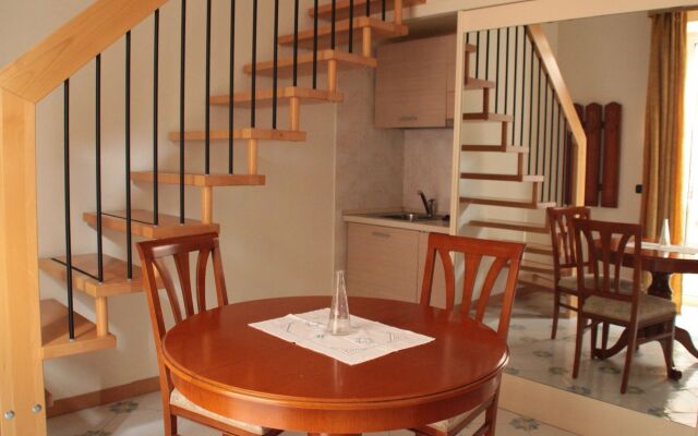 Gatto Bianco Le Dimore