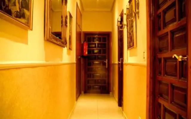 Hostal Toledo Plaza