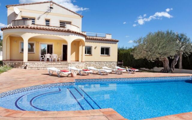Villa Cala Llenya