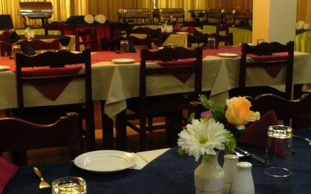 Hotel Randiya
