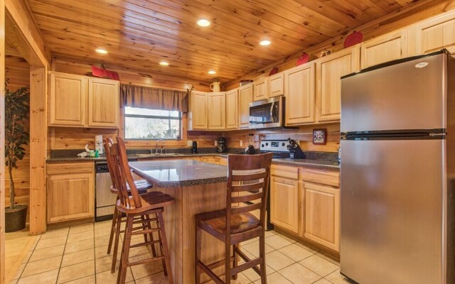 Apple Bear Lodge