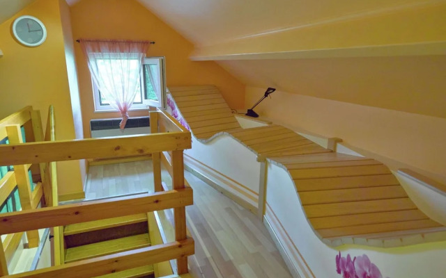 Detached, Cosy Holiday Home With Sauna in a Wooded Area