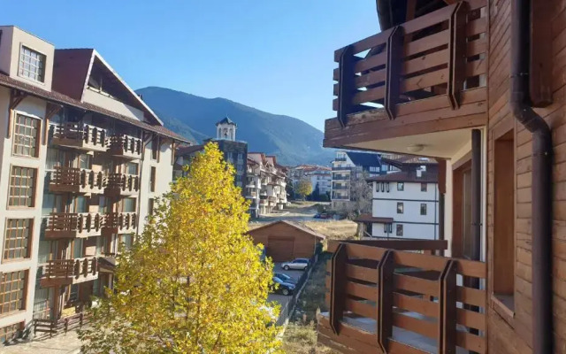 500м. от лифта Сладък дом в Белведере СПА комплекс