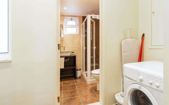 Spacious & Modern Flat in the heart of Lisbon