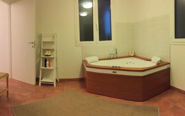 Villa Il Grotto - 3 Br Villa