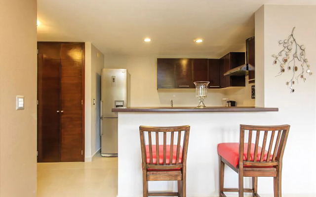 Plaza Paraiso by Playa Moments