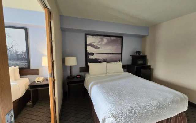 Super 8 Swan River MB