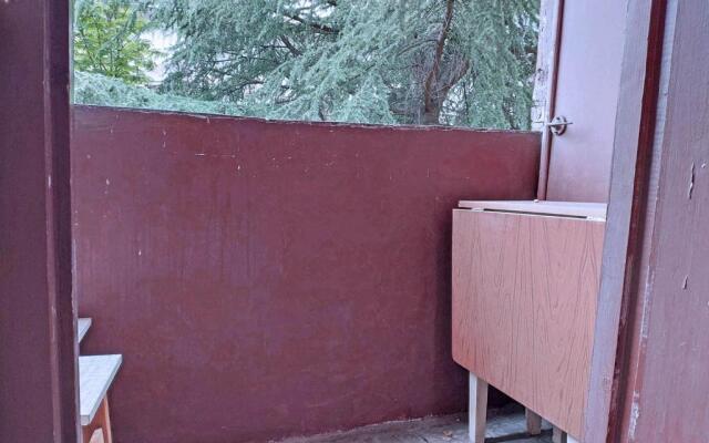 Cozy Studio Apt Close to City Center