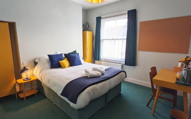The Stirling Arms Pub & Rooms