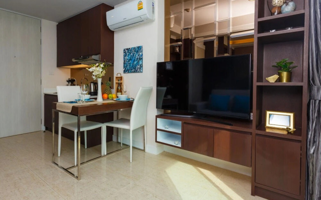 The Aristo Resort 11 by Holy Cow