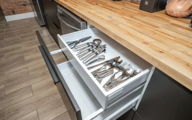 The Baymiller Row - For 6!