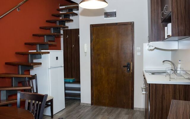 FM Deluxe 1-BDR Maisonette with Terrace