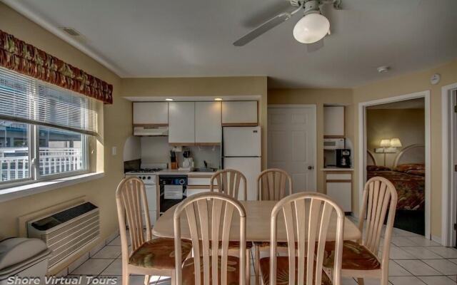 Riviera Resorts & Suites