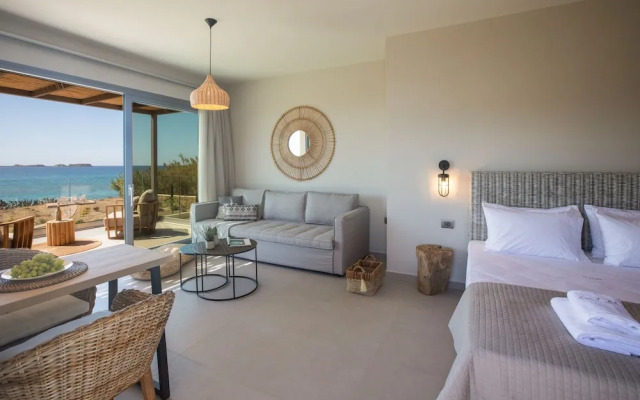 Grand Blue Beach Apartments & Suites