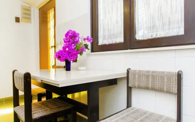 7 Olives Apartments