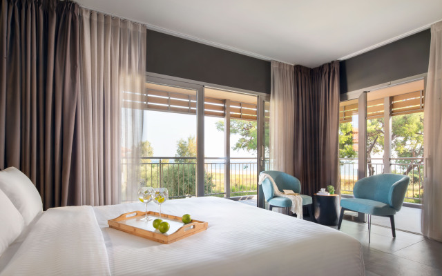 Blue Dolphin Hotel