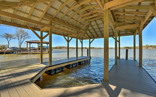 Riviera Paradise W/ Private Dock! 4 Bedroom Home by Redawning