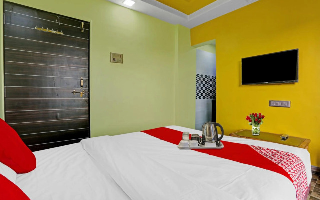 OYO 70016 Om Sai Ram Residency