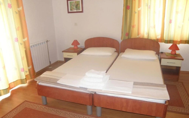 Villa Borna Apartments