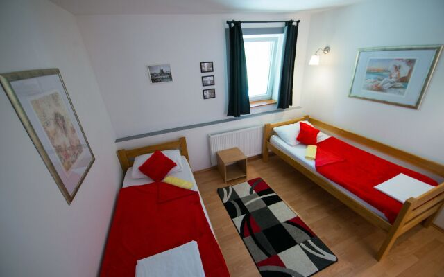 Hotel & Hostel Zagreb