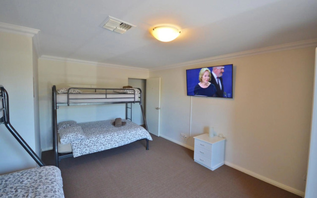 Villa Palazzo 3 - Kalbarri, WA