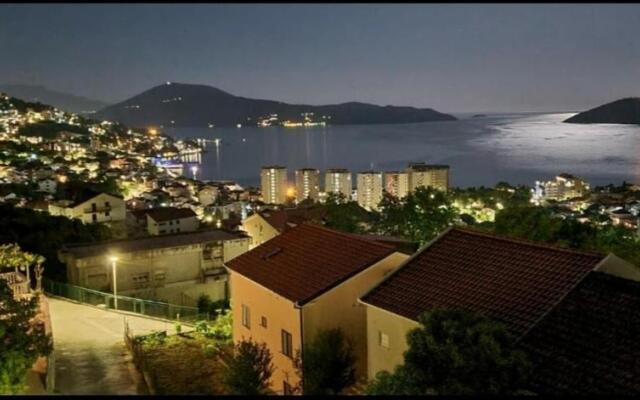Apartman lux REA1