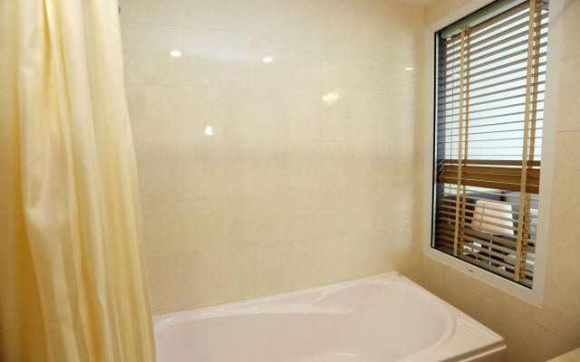 M Village Hotel Tho Nhuom